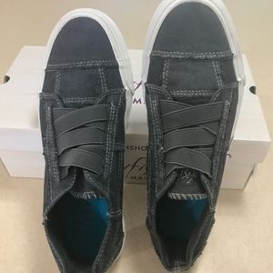 BLOWFISH MALIBU MARLEY SLIP ON SNEAKERS